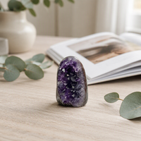 Géode de quartz améthyste polie en gros, forme libre naturelle pour ornement