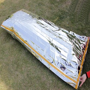 Sac de couchage de survie d'urgence 100x200cm, couverture thermique réfléchissante pour la protection des premiers secours en extérieur - Product Image 1