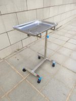 Chariot médical à bras unique en acier inoxydable