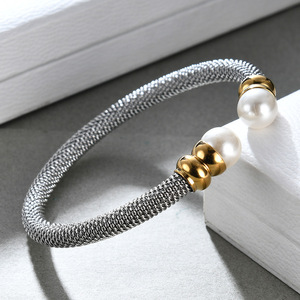 Bracelet en perles en acier inoxydable, câble de 5 mm avec incrustation de perles pour femmes, à porter au quotidien - Product Image 4