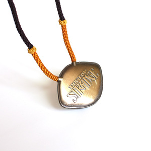 Film <span class=keywords><strong>Dr.</strong></span> <span class=keywords><strong>Strange</strong></span> Necklace Metal Luminous Eye Pendant Jewelry para hombres Cos Props - Product Image 4