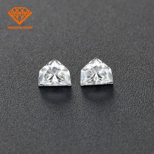 ซิงเยว่ ขายส่ง โมอิสซาไนต์คุณภาพดี ผลิตในห้องปฏิบัติการ รูปทรงครึ่งสี่เหลี่ยมคางหมู สี D  แบบเม็ดเดี่ยว  เปลี่ยนสี/เปล่งประกาย  ขนาด 3 มม.-10 มม. - Product Image 3