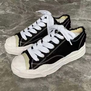 Zapatos Casuales de Lona Negros con Cordones para Hombre, Diseño de Alta Gama por Mason Peterson OG, con Entresuela de Cuero Genuino, Marca Maison MIHARA - Product Image 5
