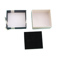Boîte cadeau personnalisée pour bijoux de mariage pour la Saint-Valentin avec nœud papillon pour collier, boucles d'oreilles, emballage en carton rigide carré
