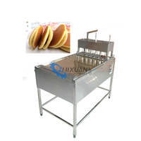 Machine semi-automatique de dépôt de biscuits machine commerciale de fabrication de crêpes dorayaki de gâteau de biscuit