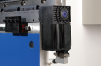 Presse plieuse CNC électrohydraulique synchrone entièrement automatique industrielle 1100KN 3200mm 4000mm pour tôles, moteurs et roulements