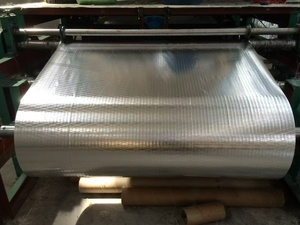 Feuille d'aluminium renforcée <span class=keywords><strong>de</strong></span> haute qualité utilisée comme matériau <span class=keywords><strong>auxiliaire</strong></span> pour l'isolation et la préservation thermique <span class=keywords><strong>de</strong></span> la bande <span class=keywords><strong>de</strong></span> butyl - Product Image 2