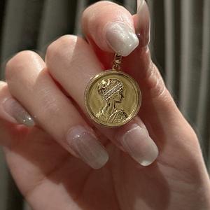 Colgante de Retrato de Plata Pura S925, Elegante, Estilo Antiguo Vintage, Ligeramente Incrustado con Circonita, Oro como Material Principal - Product Image 3