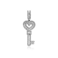 Pendentif Cœur d'amour en laiton et zircon avec chaîne torsadée en acier inoxydable, Collier de mode pour hommes et femmes, Vente en gros de bijoux