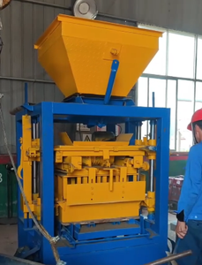 آلة صنع الطوب شبه الأوتوماتيكية <span class=keywords><strong>QT4</strong></span>-<span class=keywords><strong>24</strong></span> عالية الجودة ومتوافقة مع مختلف المواد الخام - Product Image 4