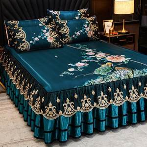 Стеганая стеганая кровать из микрофибры - Product Image 1