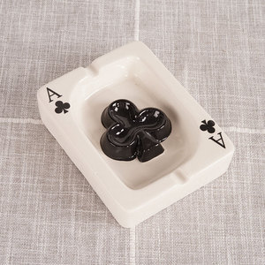 Cendrier de poker en céramique de style européen Best-seller personnalisé pour la décoration de salon Vente en gros drôle et unique - Product Image 5