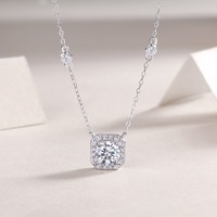 Zanlong Collier avec pendentif carré en argent sterling 925 D couleur VVS clarté dernier 18 carats plaqué or blanc avec Moissanite 13297