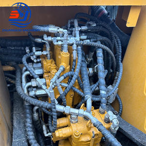 Vente flash : excavatrice Sany Sy135 d'occasion, 13 tonnes, chenille moyenne, machine de construction Sany Sy135, prix bas, bon état - Product Image 5