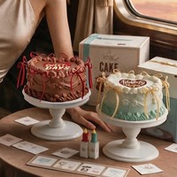 Jouet anti-stress souple à rebond lent en forme de gâteau aux fraises, de qualité alimentaire, parfumé, pour jeu de société, ornement de bureau estival