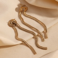Bijoux plaqués or PVD chaîne de serpent torsadé gland boucle d'oreille bijoux sans ternissement boucles d'oreilles en acier inoxydable 316L