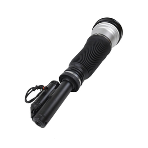 Amortiguador de choque delantero del puntal de suspensión neumática del coche 2203202438 para <span class=keywords><strong>Mercedes</strong></span>-Benz <span class=keywords><strong>Clase</strong></span> <span class=keywords><strong>S</strong></span> <span class=keywords><strong>W220</strong></span> V220 - Product Image 2