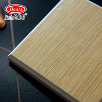 Carreaux de sol extérieurs antidérapants en porcelaine aspect bois rustique mat 600x600 mm, type bois massif, modernes