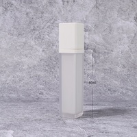 Pots cosmétiques acryliques de pulvérisation en plastique recyclables 30g 50g produits en usine bouteilles d'emballage de 30ml 100ml pour lotion faciale de sérum