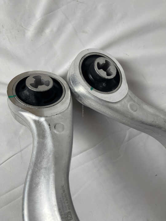 Tesla Model 3 — 17-20-1044359-00- 00- 00-A 10444359 — задняя подкладка для панели управления автомобилем после подвески автомобиля