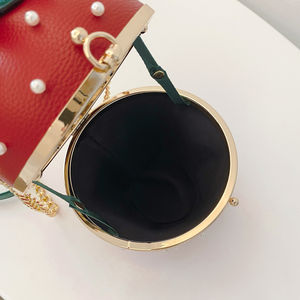 Bolso de Mano Plegable Antirrobo, Resistente al Agua, Portátil y Duradero, de Cuero Genuino para Mujer Moderna y a la Moda, con Cierre de Cadena - Product Image 2