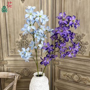 Flores de lirio artificiales de seda realistas para decoración de bodas, hoteles, escenarios, salones de banquetes y arreglos florales de pared. - Product Image 2