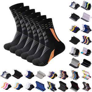 بيع بالجملة جوارب رياضية جيدة التهوية سريعة الجفاف عالية المرونة في الكاحل عالية الألوان المخصصة مغلقة متينة للركض - Product Image 1