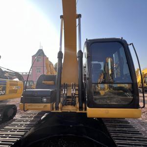 Excavatrice sur chenilles d'occasion CAT320D2, modèle 2022, 20 tonnes, godet de 1 m, moteur inclus, se vend bien à bas prix - Product Image 3