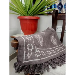 Plaid en coton 100% premium imprimé avec pompons, écologique, léger, toutes saisons, idéal comme cadeau de pendaison de crémaillère fait main - Product Image 2