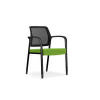 Chaise de conférence empilable à accoudoirs fixes en maille, design moderne, chaise de bureau administrative en maille