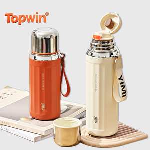 Bouteille isotherme portable pour sports de plein air, flasque sous vide, garde au froid, grande capacité 600 ml, en acier inoxydable - Product Image 1