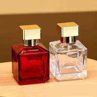 Flacon de parfum carré en verre de luxe 50 ml, portable, rechargeable, vide, avec atomiseur et capuchon doré