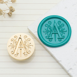 Meilleur <span class=keywords><strong>prix</strong></span> 1 pièce Tête de sceau à la cire vintage style européen en laiton, série feuille à motifs et série 26 lettres, pour la décoration - Product Image 6