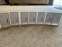 Présentoir de menu double face en acrylique transparent avec cadres en or Usine de cartes de place en gros et porte-numéros de table