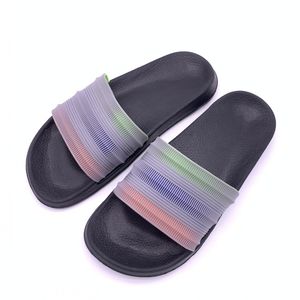 Cómodas <span class=keywords><strong>sandalias</strong></span> deslizantes de suela gruesa superior con parche de goma de PVC personalizado para hombres y mujeres - Product Image 6