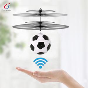 Indução do futebol do futebol de plástico pequeno helicóptero de brinquedo rc bola voando zangão - Product Image 1
