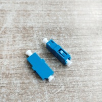 Adaptador de fibra óptica SC Soldadura LC SC Adaptador simple hembra sin adaptador de fibra óptica de brida