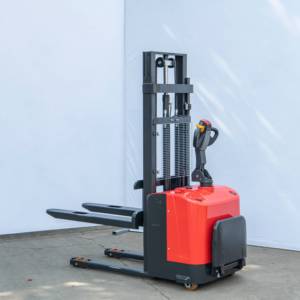 Gerbeur électrique économique 1,5-2 tonnes, gerbeur électrique autoporté pour entrepôt, chariot élévateur à batterie - Product Image 1