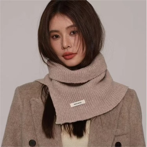 Ensemble d'hiver unisexe de luxe <span class=keywords><strong>Bonnet</strong></span> en <span class=keywords><strong>cachemire</strong></span> doux en tricot écharpe et <span class=keywords><strong>gants</strong></span> en laine de qualité supérieure avec logo personnalisé Accessoires chauds du créateur - Product Image 1