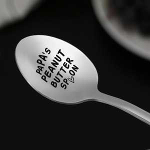 Cuillère à café et thé en acier inoxydable gravée en option Vaisselle <span class=keywords><strong>de</strong></span> table Cadeau d'amour familial Cadeaux <span class=keywords><strong>de</strong></span> Noël et <span class=keywords><strong>de</strong></span> Saint-Valentin - Product Image 4