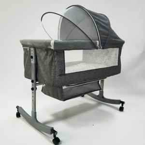 Berceau à bascule en métal pour nouveau-né, lit convertible pleine grandeur, lit bébé multifonctionnel portable, aide au sommeil pour enfants - Product Image 1