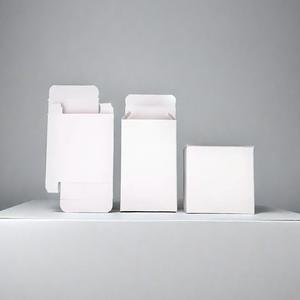 Caja <span class=keywords><strong>de</strong></span> doble inserción <span class=keywords><strong>de</strong></span> <span class=keywords><strong>cartón</strong></span> blanco <span class=keywords><strong>de</strong></span> 25,5-28cm al por mayor con dos tapas <span class=keywords><strong>de</strong></span> extremo <span class=keywords><strong>para</strong></span> impresión <span class=keywords><strong>de</strong></span> logotipo <span class=keywords><strong>de</strong></span> <span class=keywords><strong>Amazon</strong></span> y estampado <span class=keywords><strong>de</strong></span> pequeñas <span class=keywords><strong>cajas</strong></span> <span class=keywords><strong>de</strong></span> papel - Product Image 4