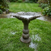 Statue de mangeoire à oiseaux classique rustique en résine Art Déco, avec piédestal, bain d'oiseaux sur pied, ornement décoratif de jardin extérieur, durable et facile à installer