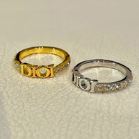Bague de créateur en cuivre plaqué or avec lettres, pour femme, mode, électroplaquée, sertie de zircons sur le côté, bijou quotidien