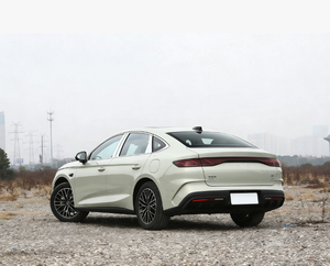 BYD Qin L DM-i 2026 210KM Yun Nian, autonomia elettrica pura CLTC 210 km, autonomia combinata 2110 km, 25.28kWh PHEV per uso aziendale e flotte - Product Image 3