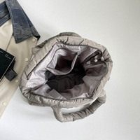 Tas Bahu Puffer Ruched Trendy Wanita, Tas Tote Empuk Seperti Awan, Tas Tangan Lipit Ringan, Tas Kasual untuk Perjalanan Musim Dingin