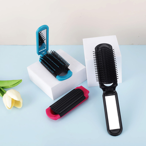 Venta al por mayor portátil de viaje 2 en 1 peine para el pelo espejo regalo presente bolsillo plegable mini espejo de maquillaje peine con logotipo personalizado - Product Image 1