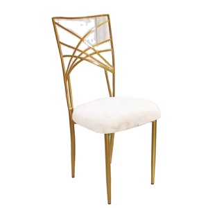 Silla Camaleón Acolchada de PU Blanca con Estructura de Hierro para Banquetes de Boda de Lujo y Asientos Apilables para Eventos en Salones de Hotel - Product Image 2
