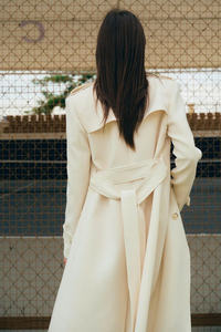 เสื้อโค้ทผู้หญิงใส่สบายสไตล์หรูหราคอลเลคชั่นฤดูใบไม้ร่วงผลิตจากเวียดนาม - Product Image 3