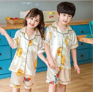 Conjunto de <span class=keywords><strong>pijama</strong></span> de verano para niños y niñas, ropa de casa de manga corta con estampado de seda de hielo - Product Image 2